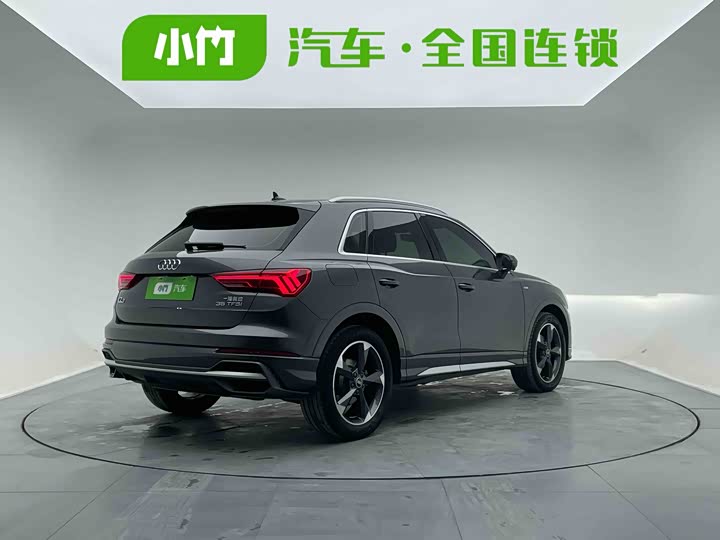 Фото 6 - Audi Q3