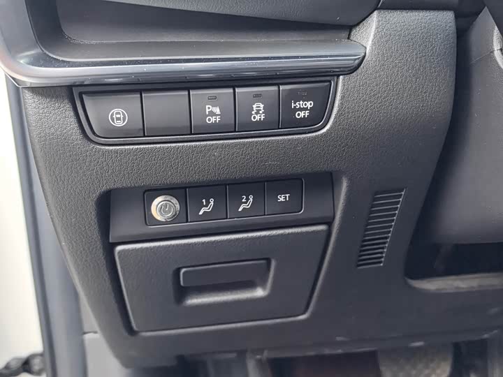 Фото 8 - Mazda 3 (Axela)