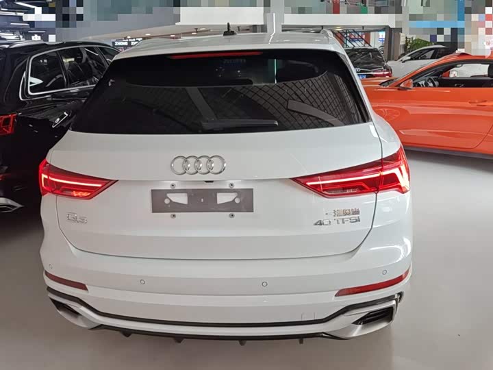 Фото 6 - Audi Q3