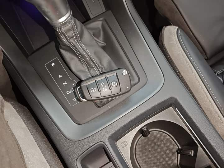 Фото 9 - Audi Q3