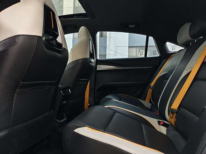 Фото 5 - MG Motor 5 Scorpio