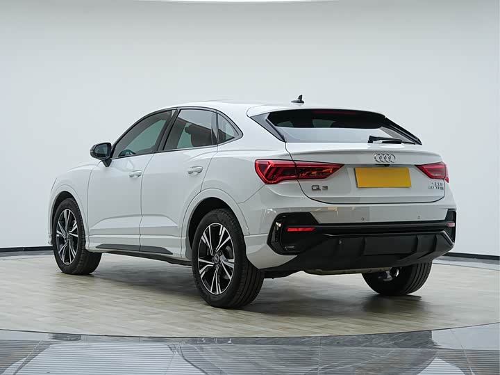 Фото 4 - Audi Q3 Sportback