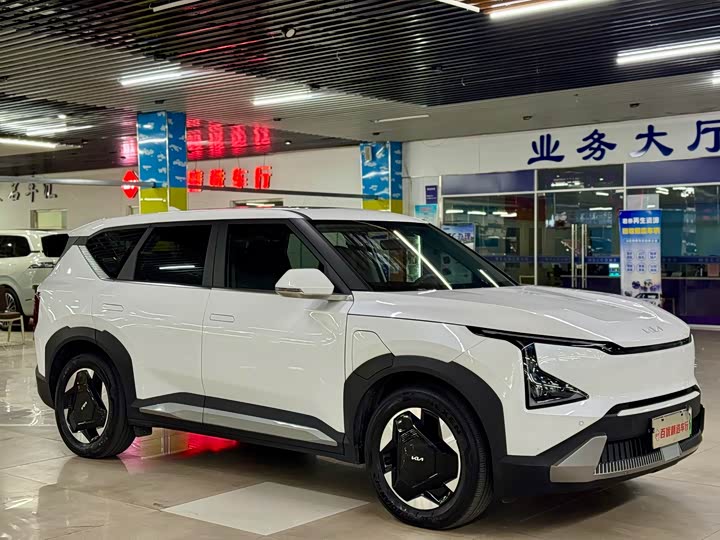 Фото 3 - Kia EV5