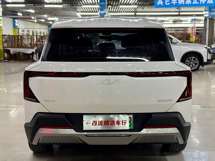 Фото 6 - Kia EV5