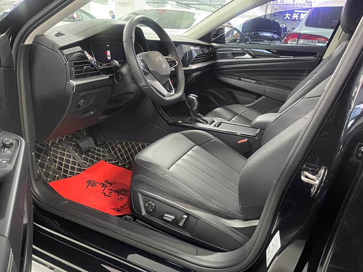 Фото 7 - Volkswagen Passat