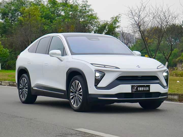 Фото 1 - Nio EC6