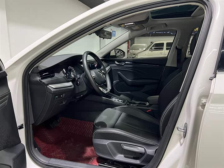 Фото 8 - Skoda Octavia Pro