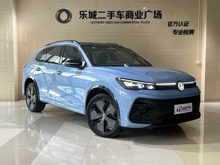 Фото 3 - Volkswagen Tiguan L Pro