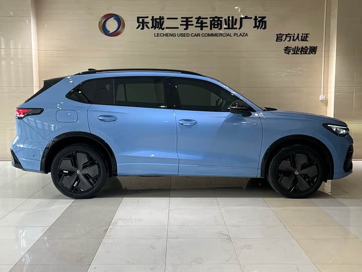 Фото 5 - Volkswagen Tiguan L Pro