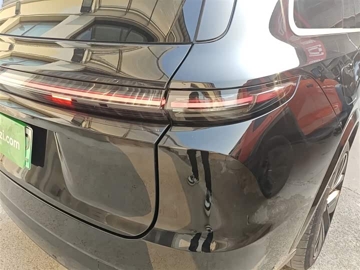 Фото 8 - LiXiang L9