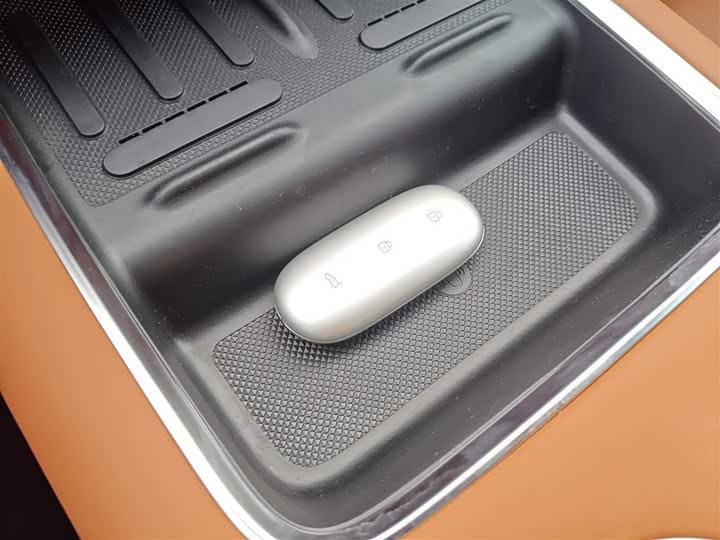 Фото 9 - LiXiang L9