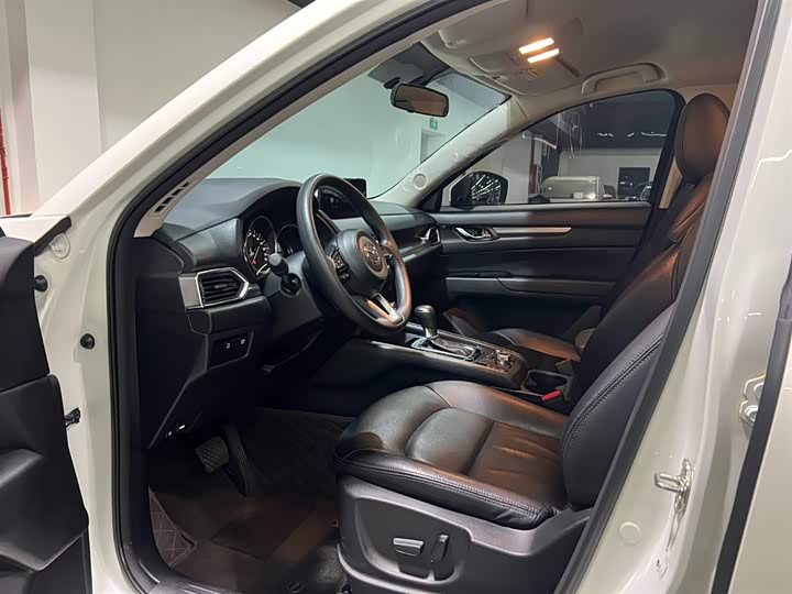 Фото 8 - Mazda CX-5