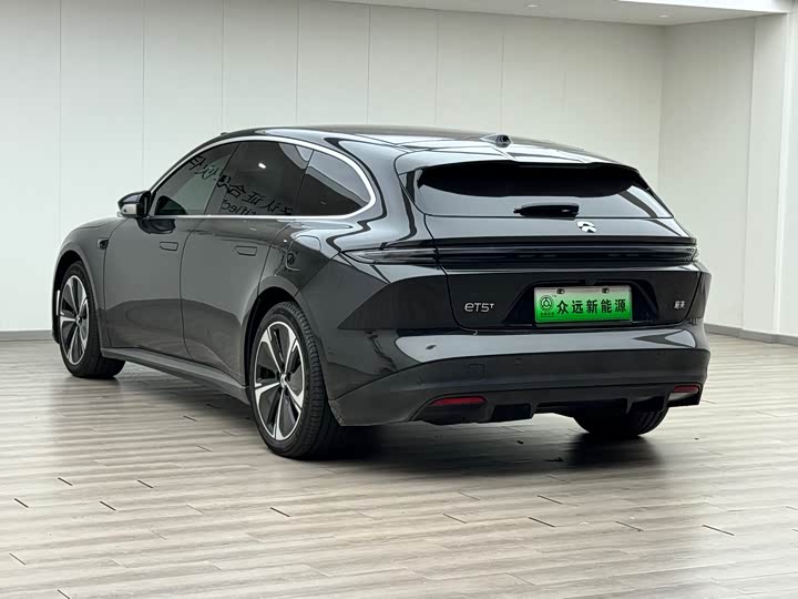 Фото 8 - Nio ET5T