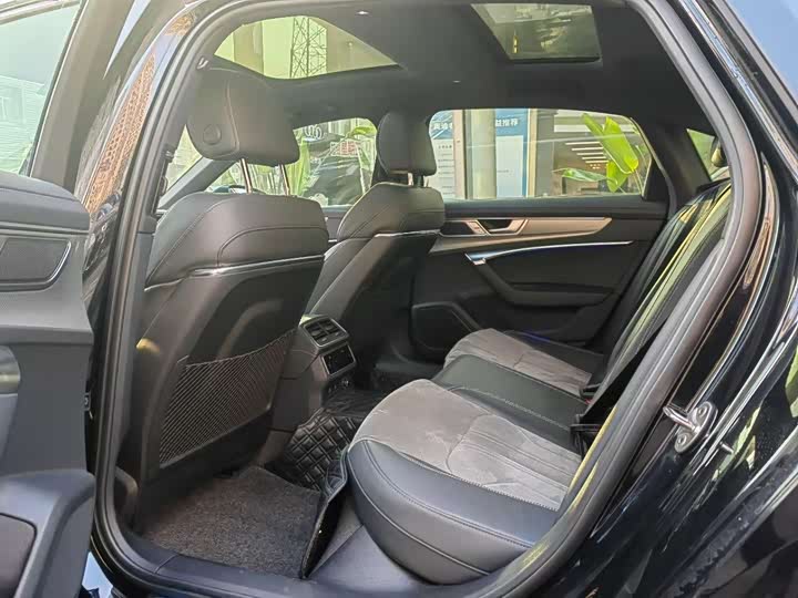 Фото 5 - Audi A6L