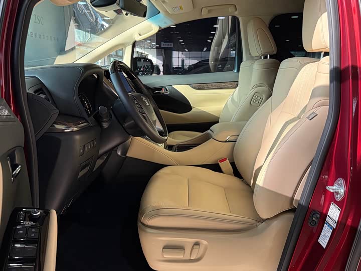 Фото 4 - Toyota Alphard