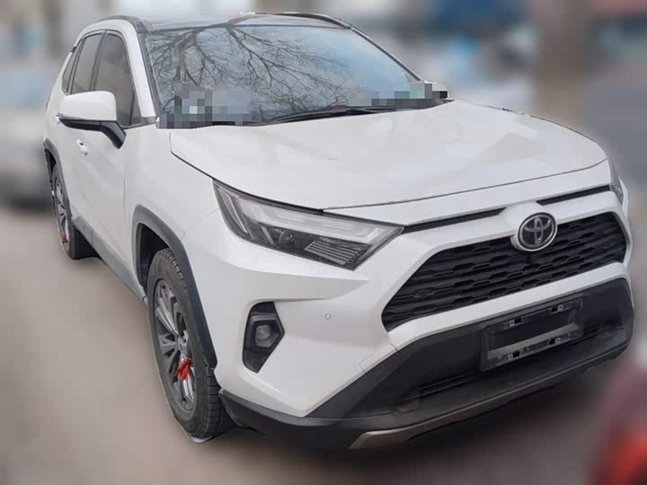 Фото 7 - Toyota RAV4