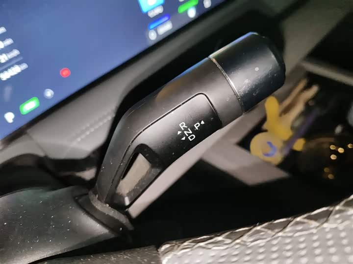 Фото 7 - Geely Galaxy E8