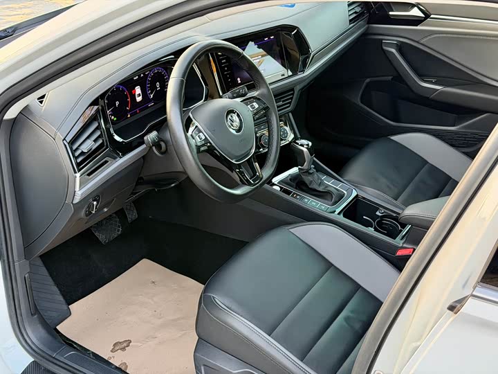 Фото 5 - Volkswagen Sagitar L