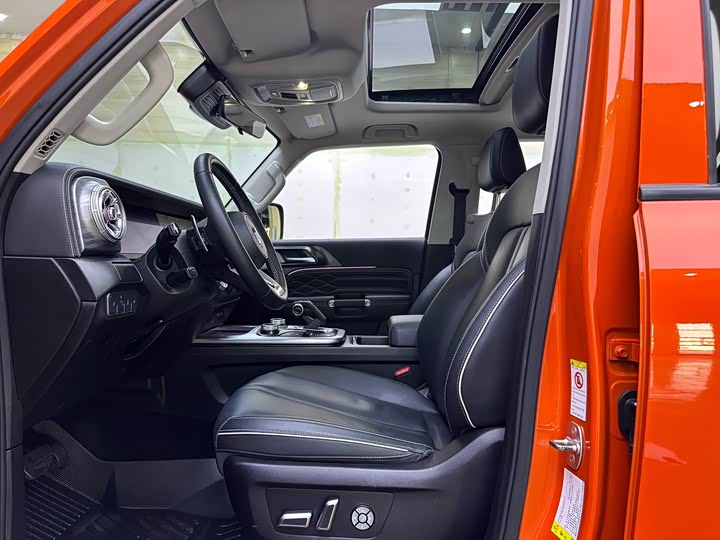 Фото 8 - Tank 300