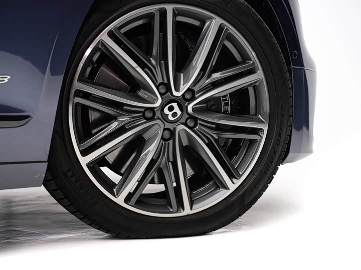 Фото 6 - Bentley Flying Spur