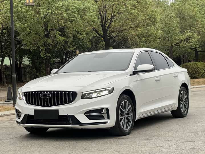 Фото 1 - Geely Preface