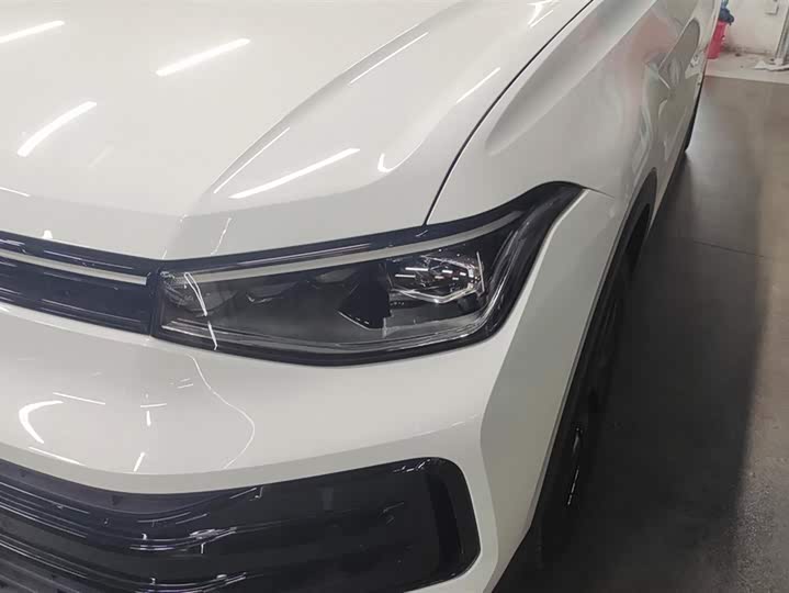 Фото 5 - Volkswagen Tharu