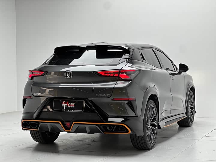 Фото 4 - Changan UNI-T