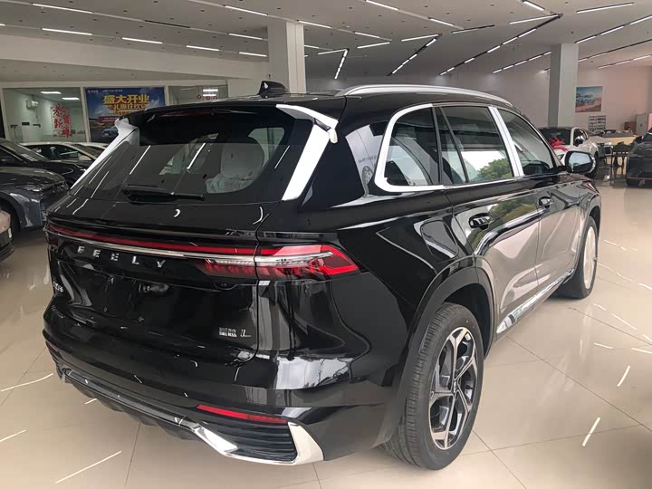 Фото 4 - Geely Monjaro