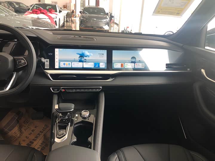 Фото 9 - Geely Monjaro