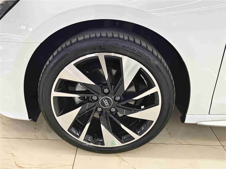 Фото 8 - Audi A3