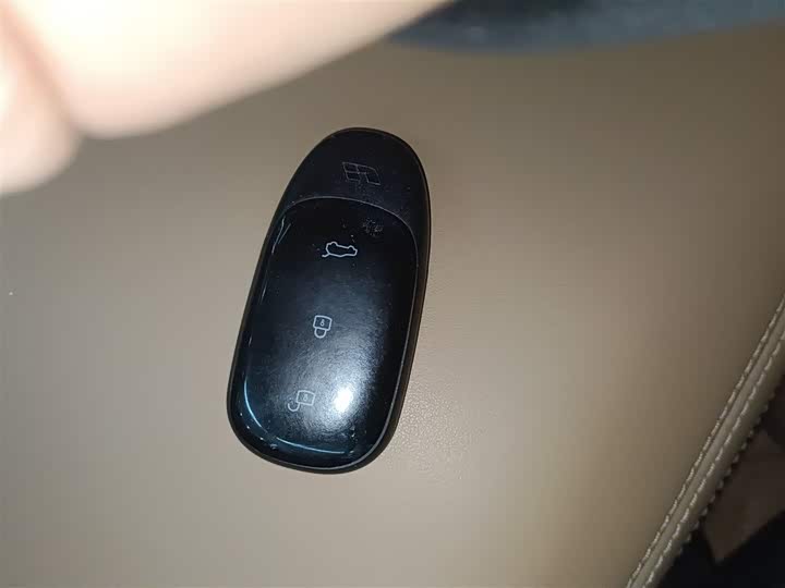 Фото 9 - LiXiang One