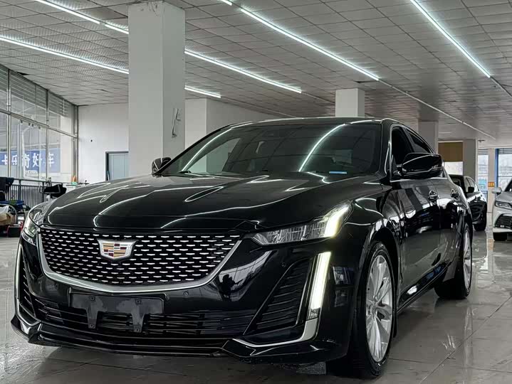 Фото 1 - Cadillac CT5