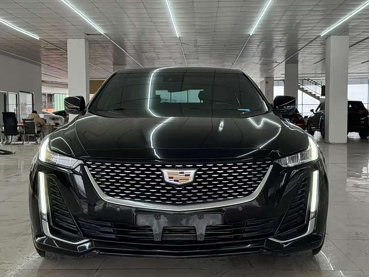 Фото 2 - Cadillac CT5