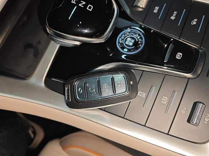 Фото 9 - BYD Song Pro Hybrid