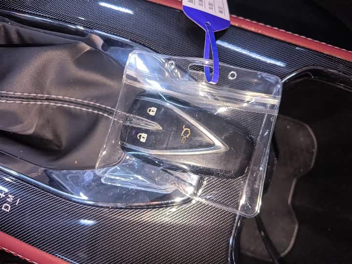 Фото 9 - Changan Oshan X5