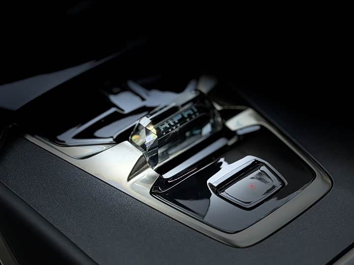 Фото 5 - HiPhi Z