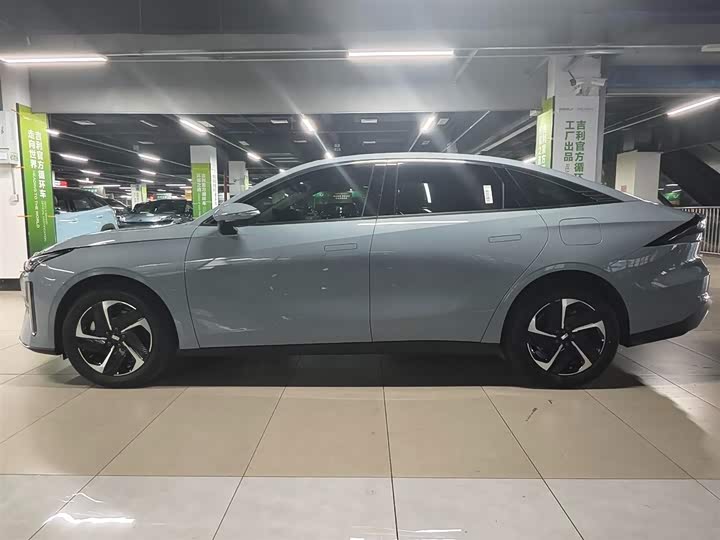 Фото 5 - Geely Galaxy L6