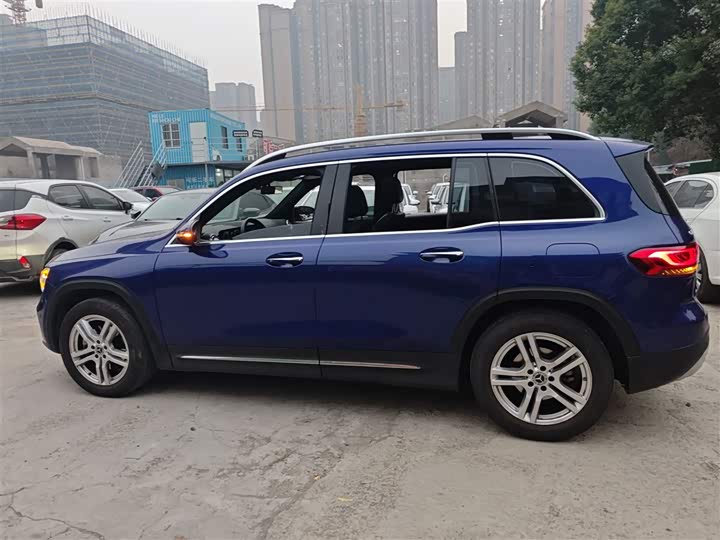 Фото 5 - Mercedes-Benz GLB-Class