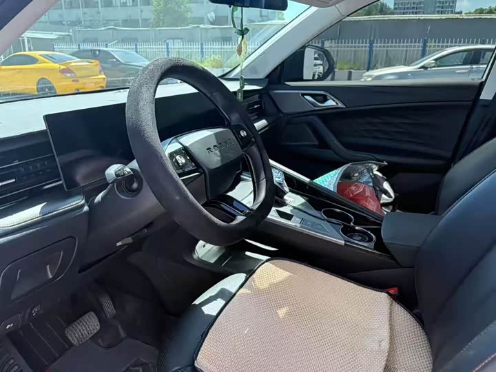 Фото 2 - Roewe RX5