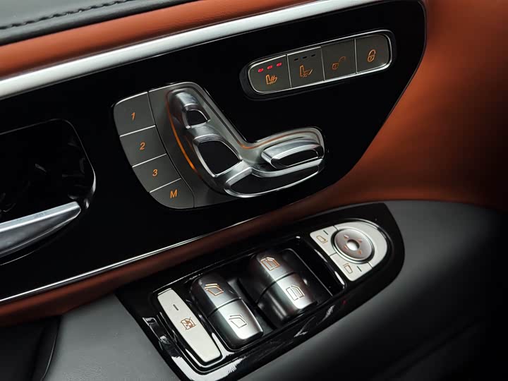 Фото 8 - Mercedes-Benz Vito