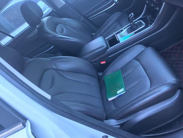 Фото 8 - Changan CS75