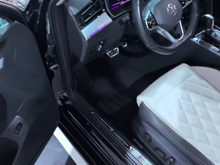 Фото 9 - Volkswagen Magotan