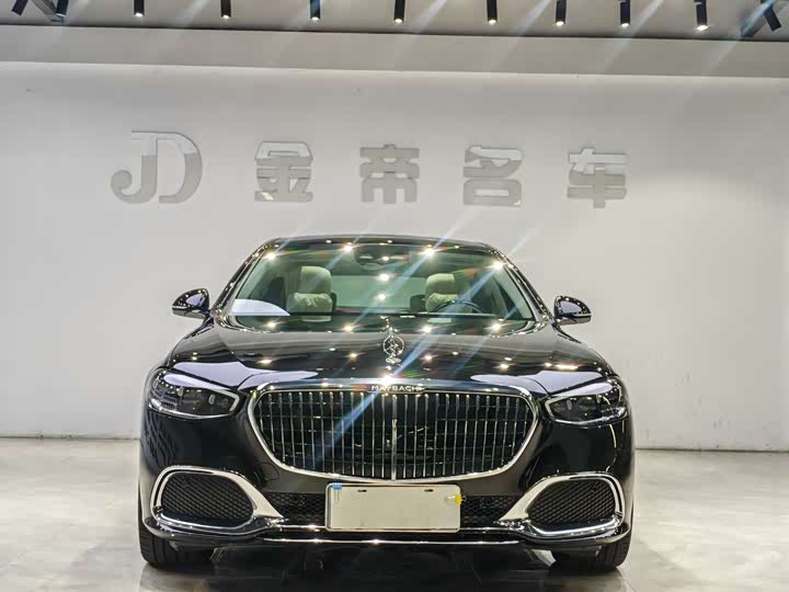 Фото 2 - Mercedes-Benz Maybach S-Class