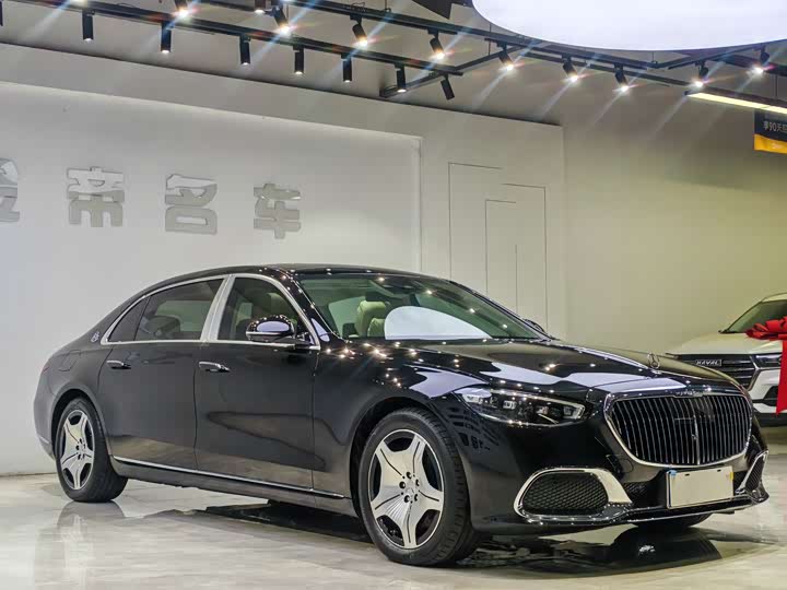 Фото 3 - Mercedes-Benz Maybach S-Class