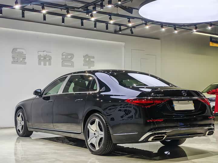Фото 6 - Mercedes-Benz Maybach S-Class
