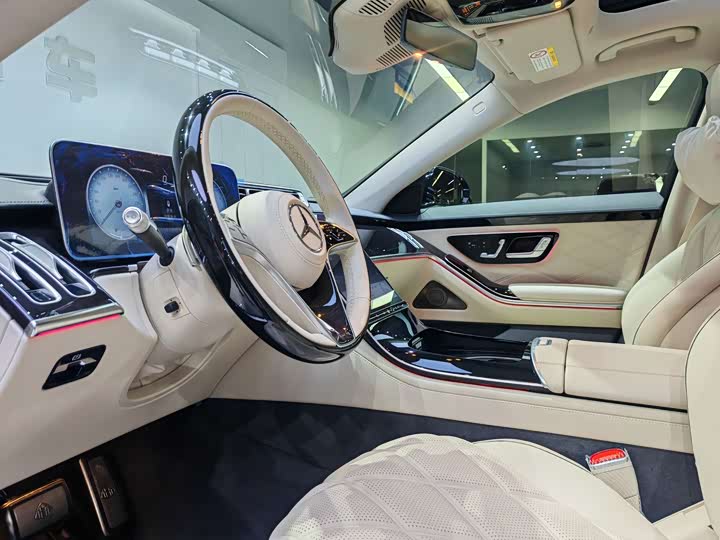 Фото 8 - Mercedes-Benz Maybach S-Class