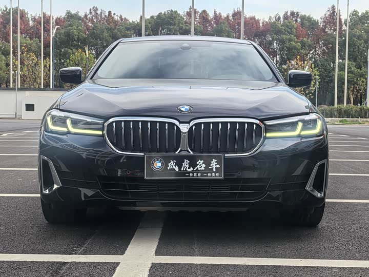 Фото 2 - BMW 5 Series