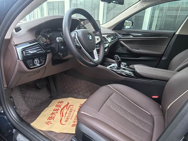 Фото 8 - BMW 5 Series