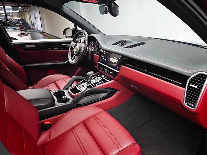 Фото 5 - Porsche Cayenne