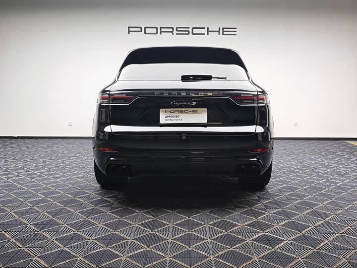 Фото 8 - Porsche Cayenne
